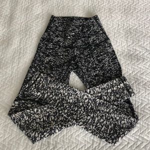 Lululemon wunder under high rise yoga pant